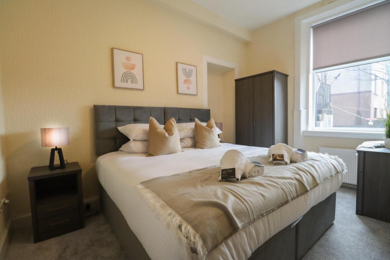 Cosy Ardrossan Apartment Luaran gambar