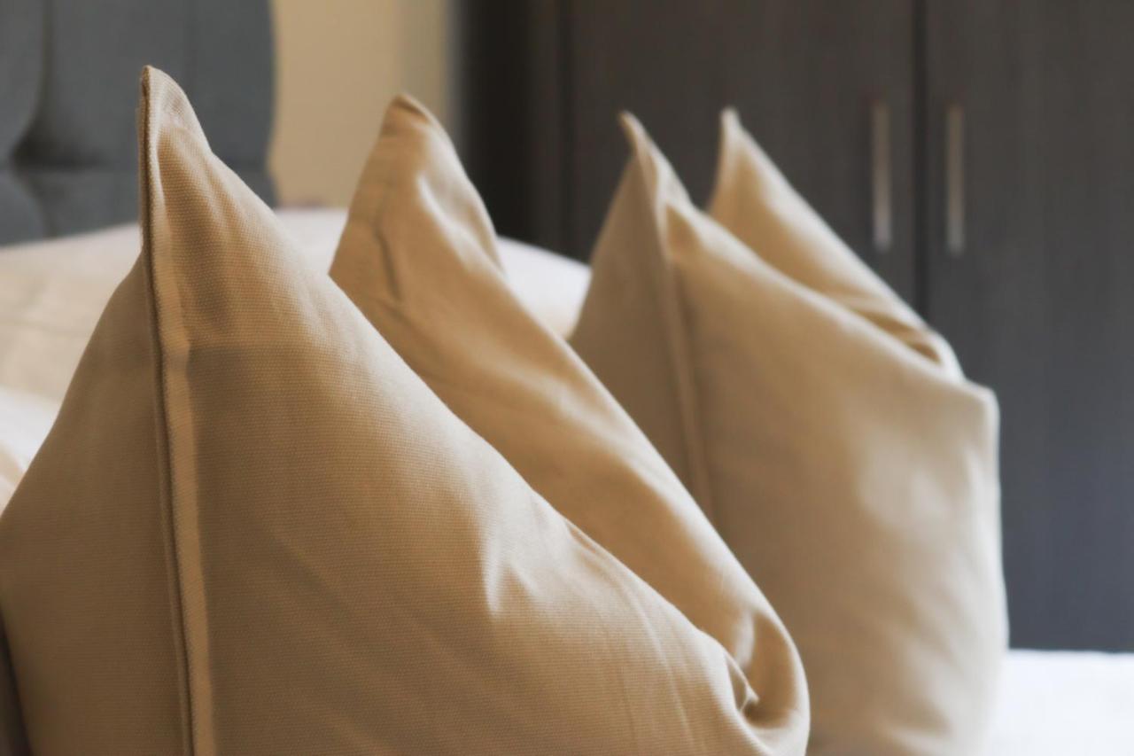 Cosy Ardrossan Apartment Luaran gambar